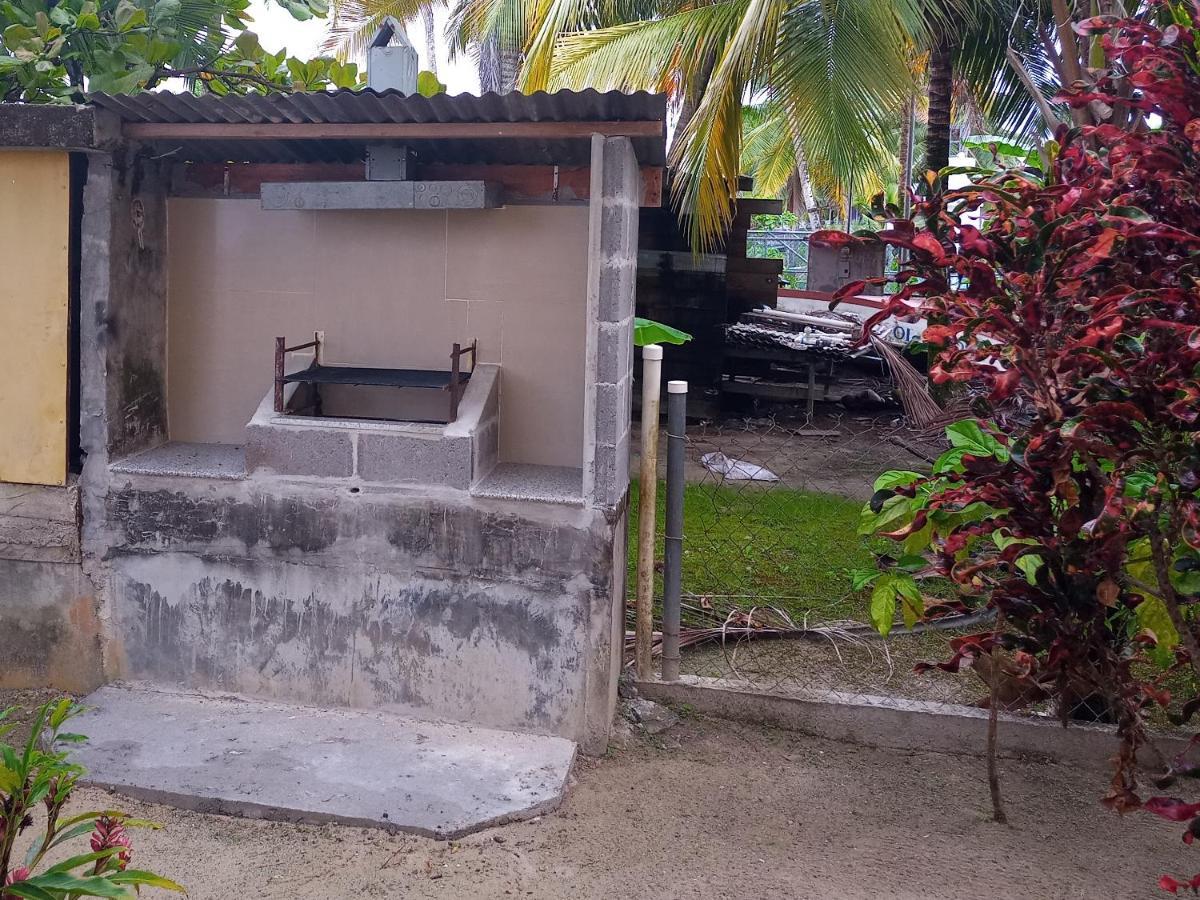 Kevin Kondos Bocas del Toro Exterior foto