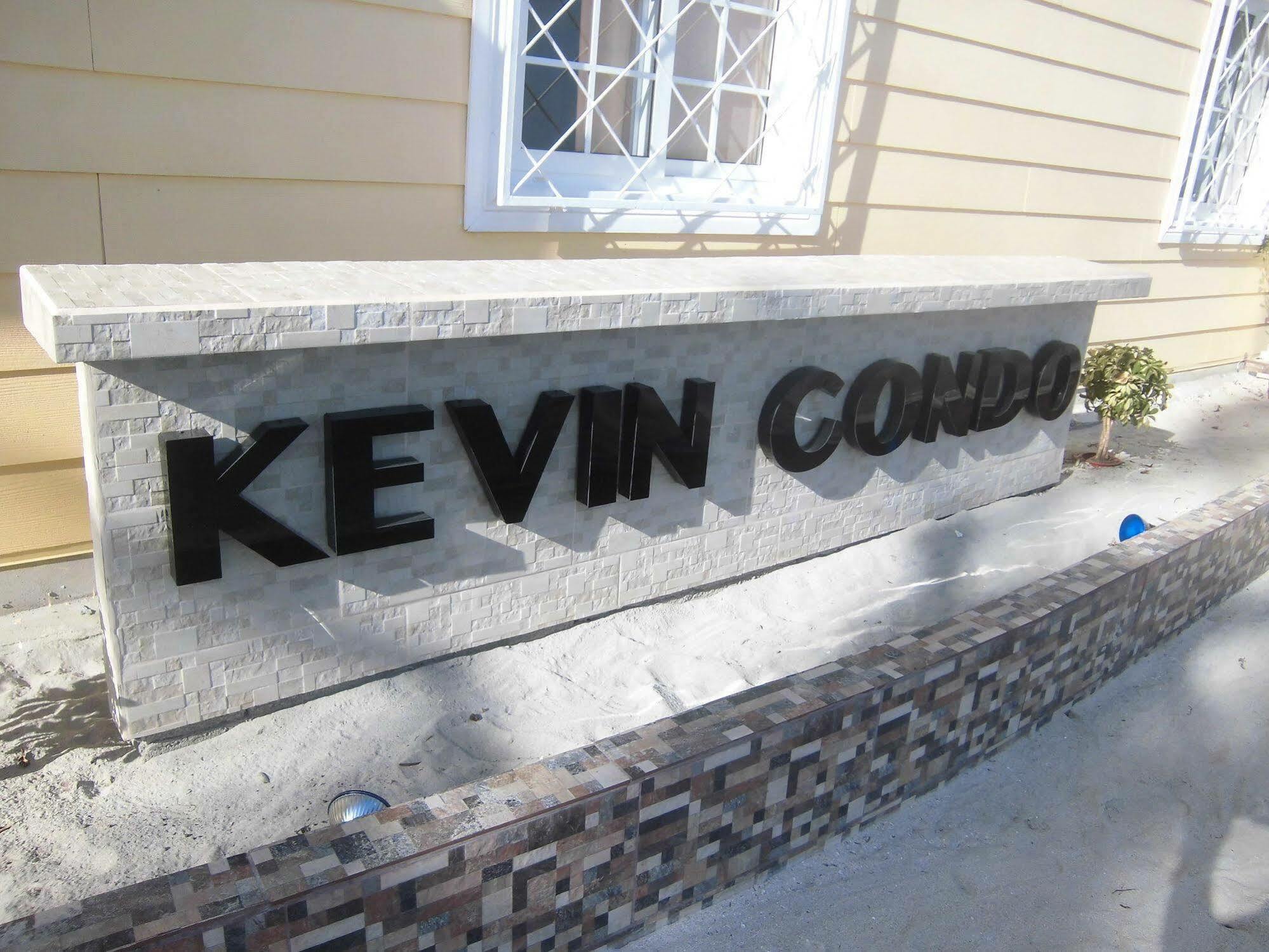 Kevin Kondos Bocas del Toro Exterior foto